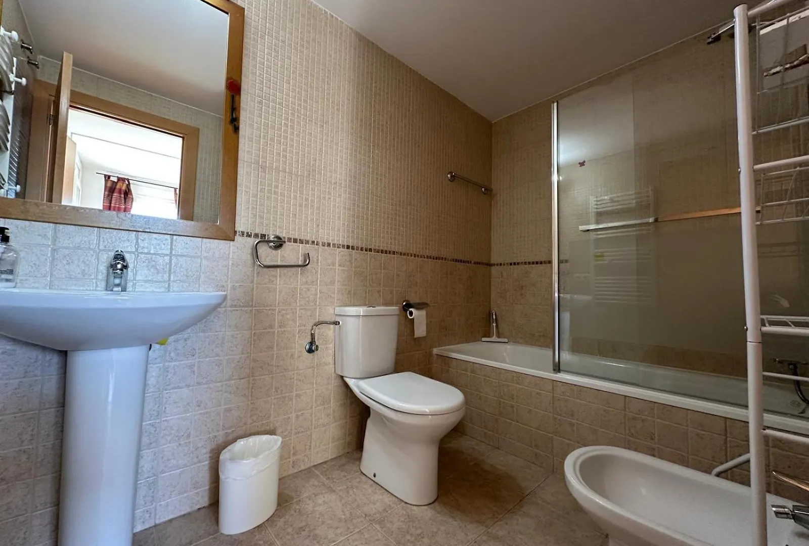 Apartment Ferienwohnung Bonito Piso Con Preciosas Vistas Av-32 Roses Spanien