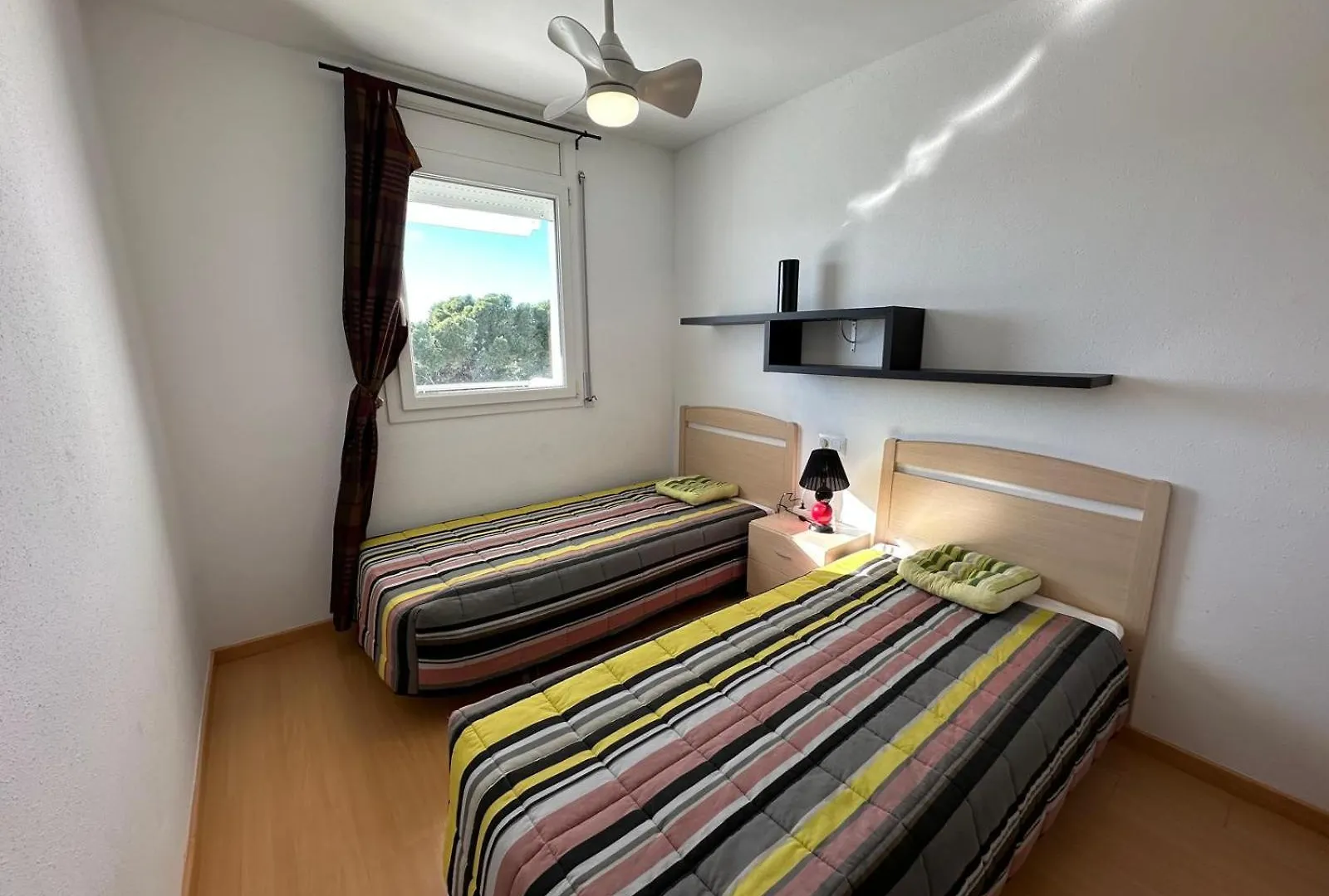 Ferienwohnung Bonito Piso Con Preciosas Vistas Av-32 Roses Apartment